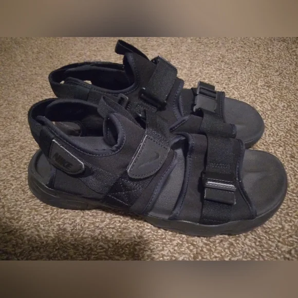 Nike Sandals - Picture 1 of 4